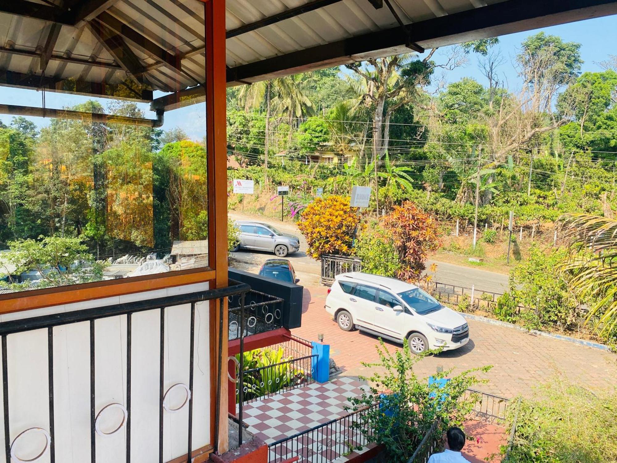 Misty Green Coorg 马迪凯里 外观 照片